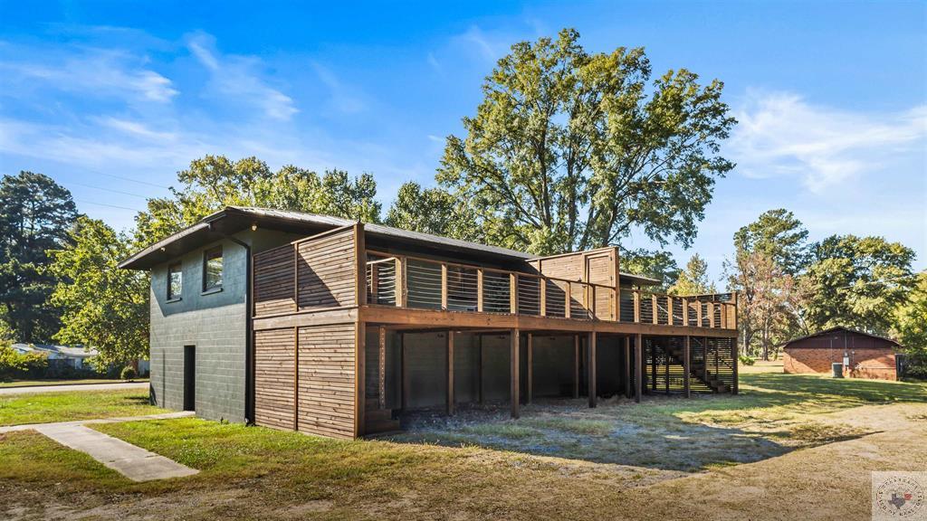 411 Redwater Rd.