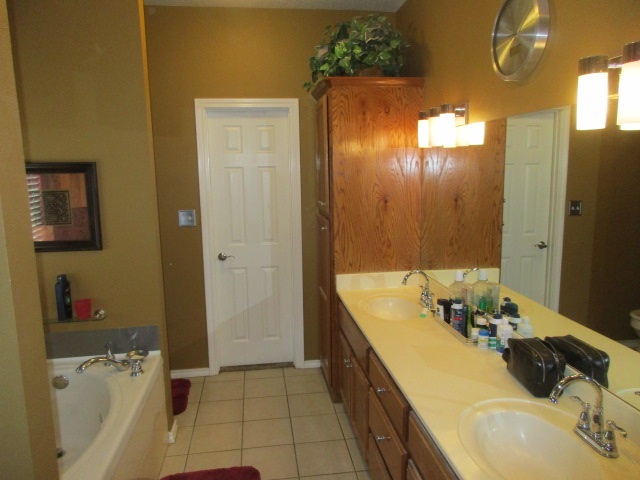 1438 Tristate