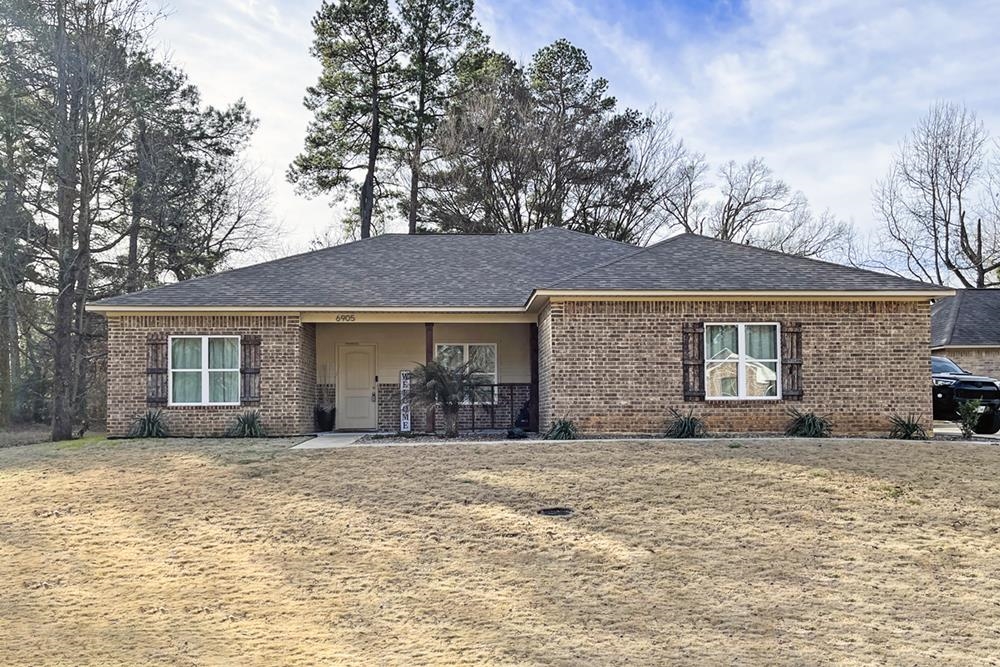 6905 Woodmere Ct.