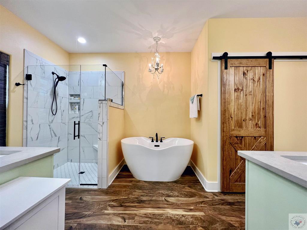 215 Lillian