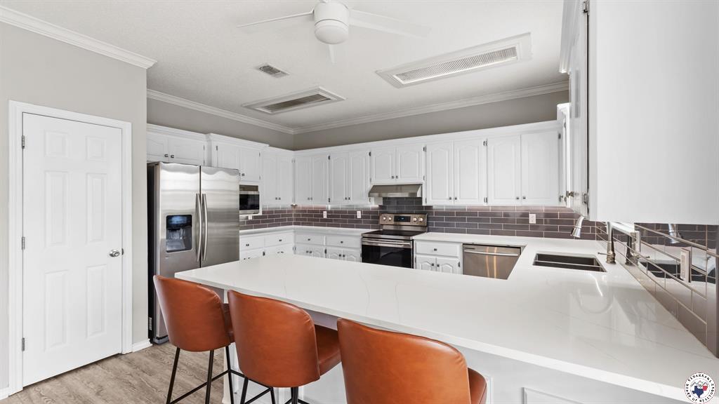 6011 Beacon Hill
