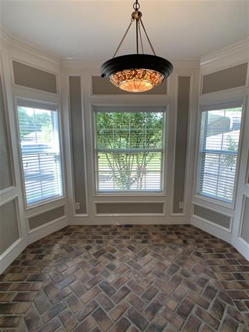 20 Rose of Sharon Pl.