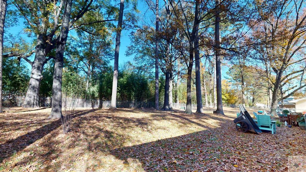 103 Woodbriar Way