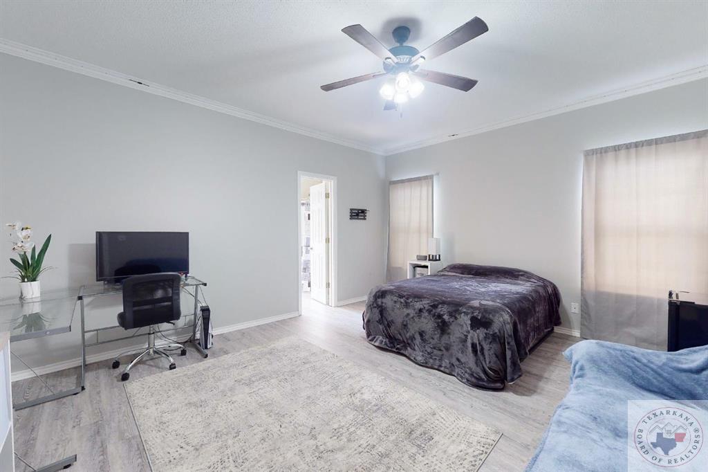 6011 Beacon Hill Dr.