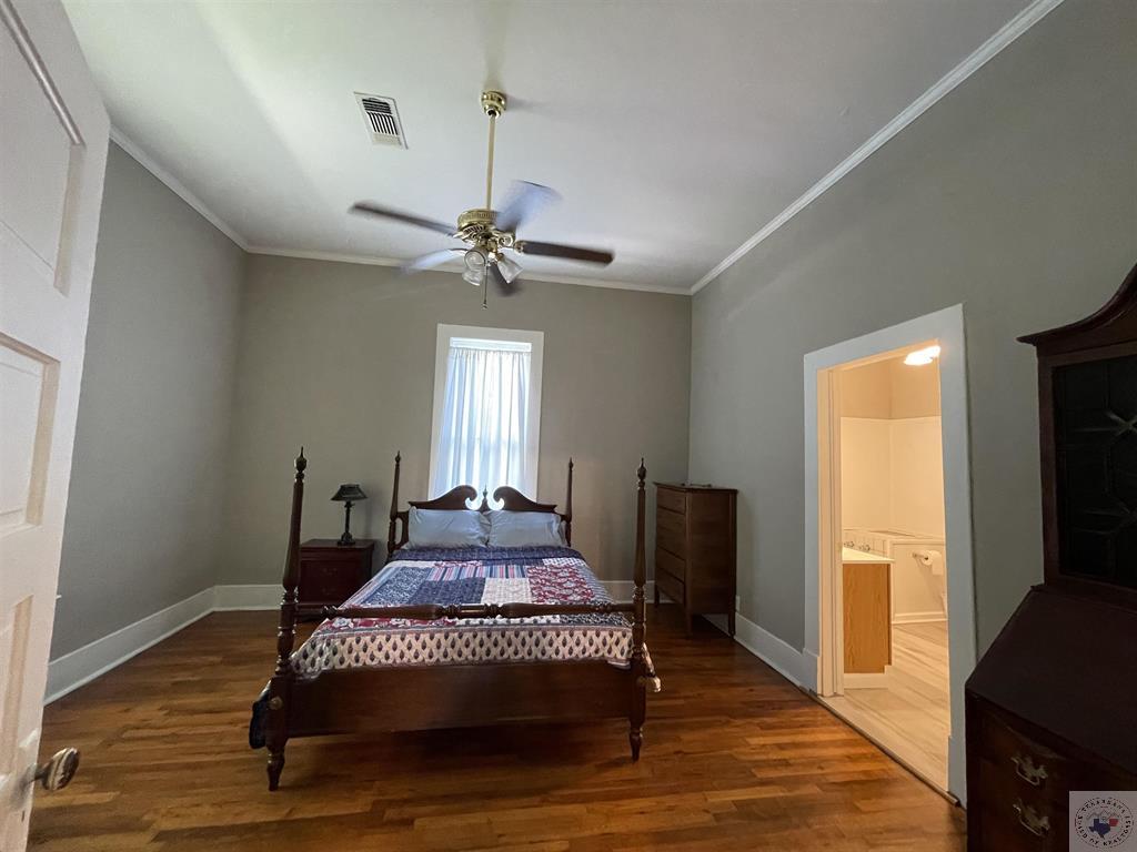 2309 Wood St.