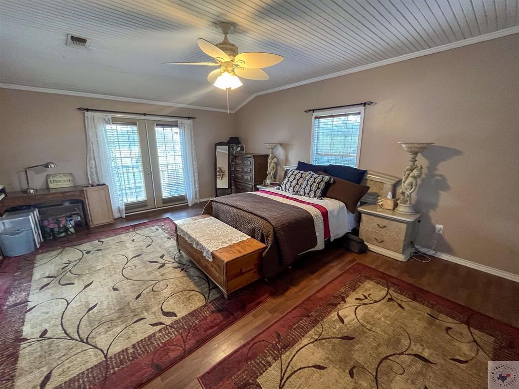 2525 Shady Pines