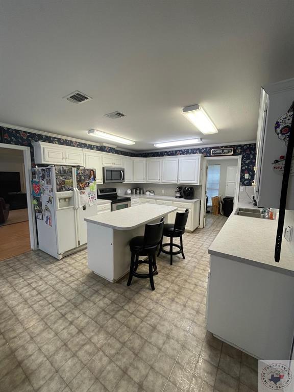 28 Hickory Oak Ln.