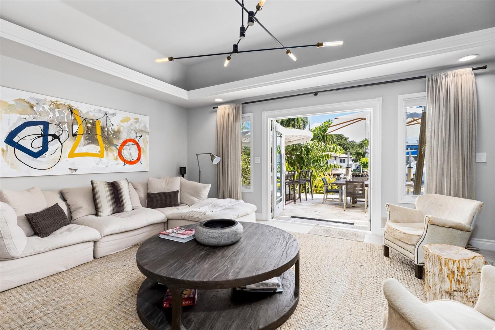 166 Royal Palm Dr