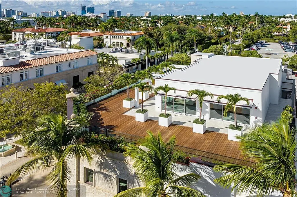 415 Hibiscus Ave