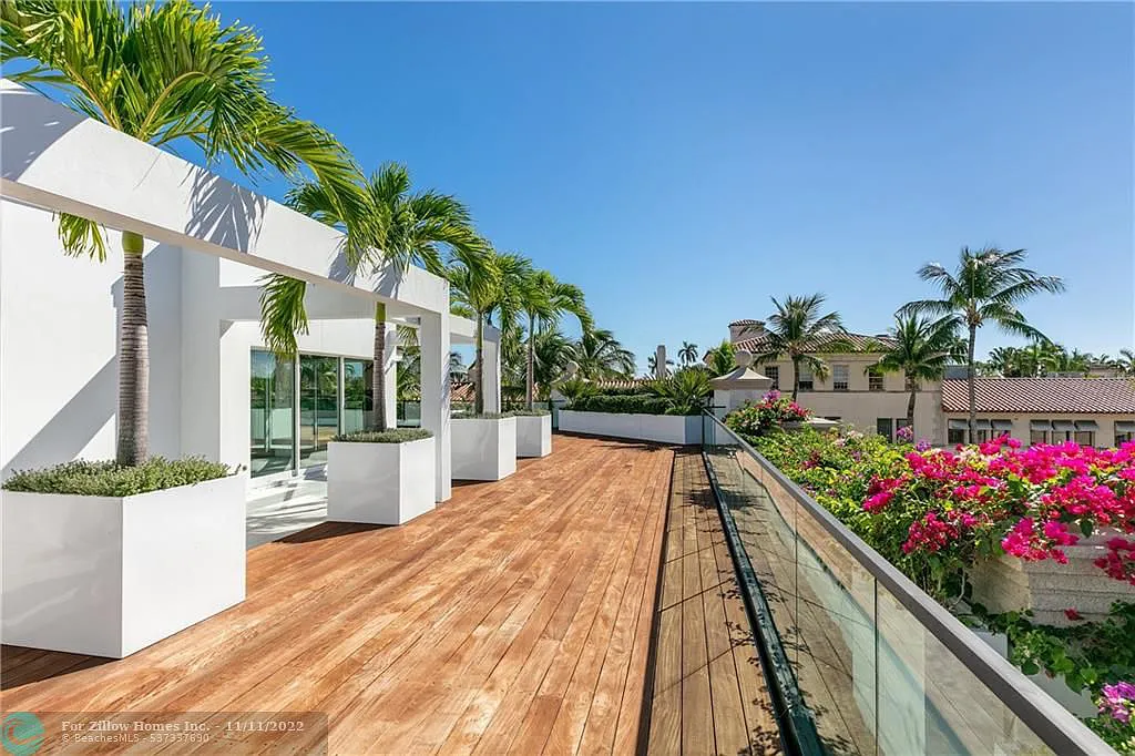 415 Hibiscus Ave