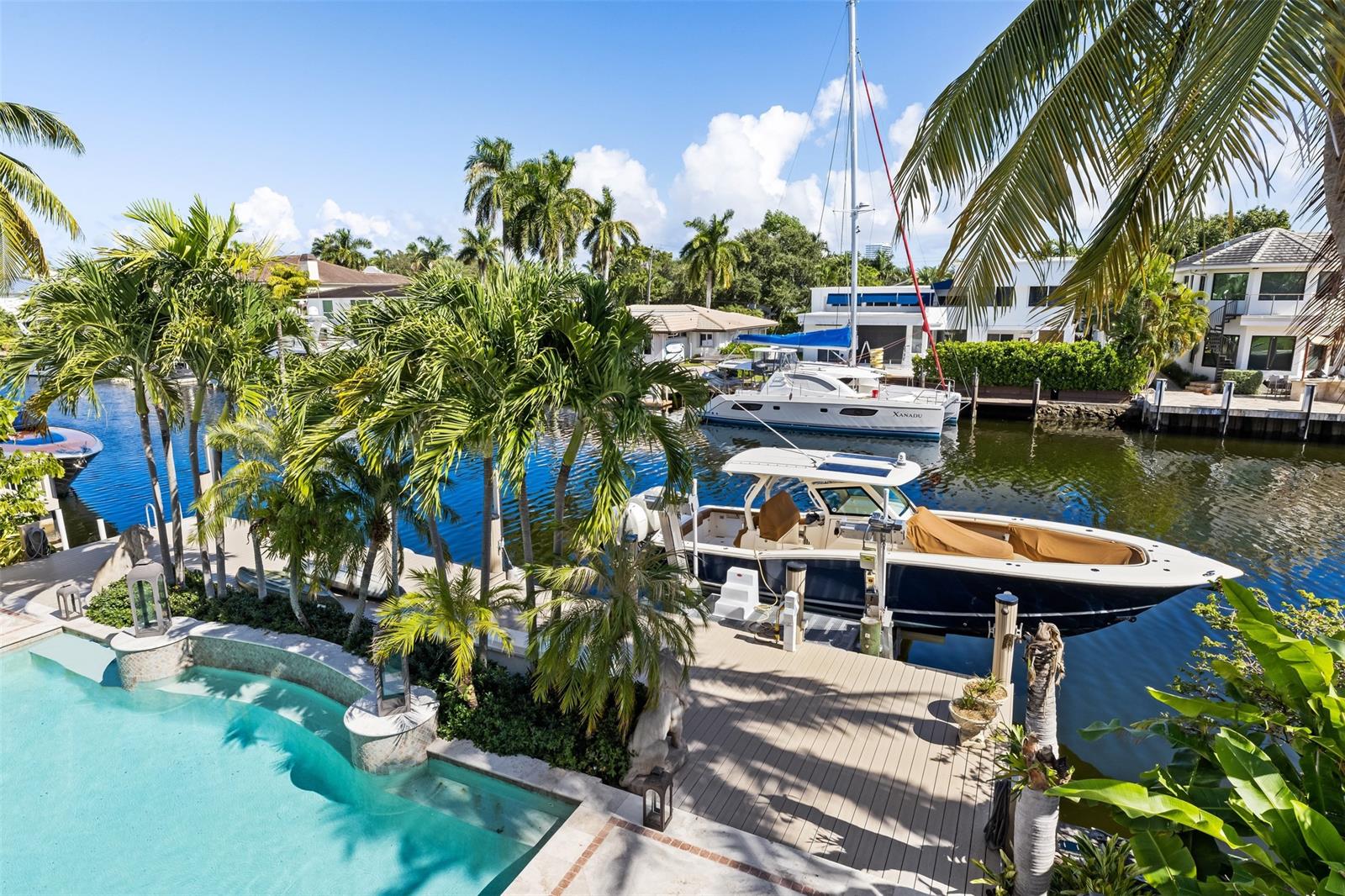 166 Royal Palm Dr