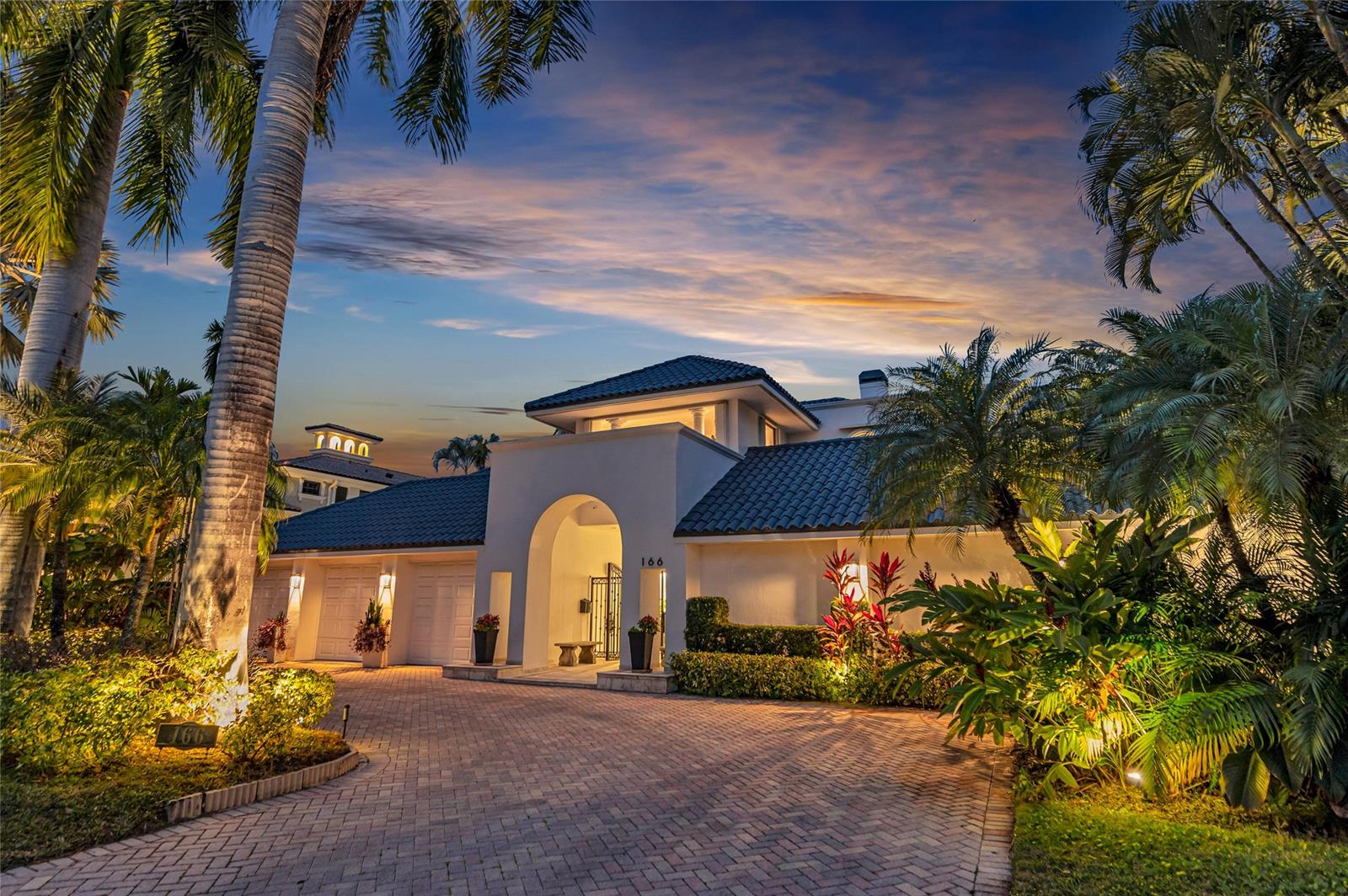 166 Royal Palm Dr