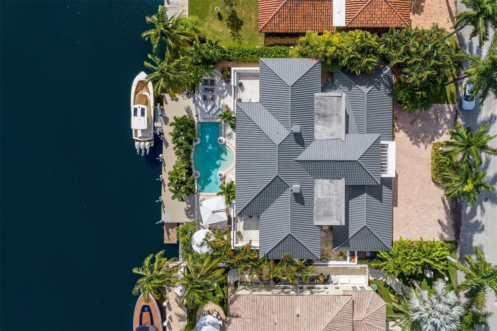 166 Royal Palm Dr