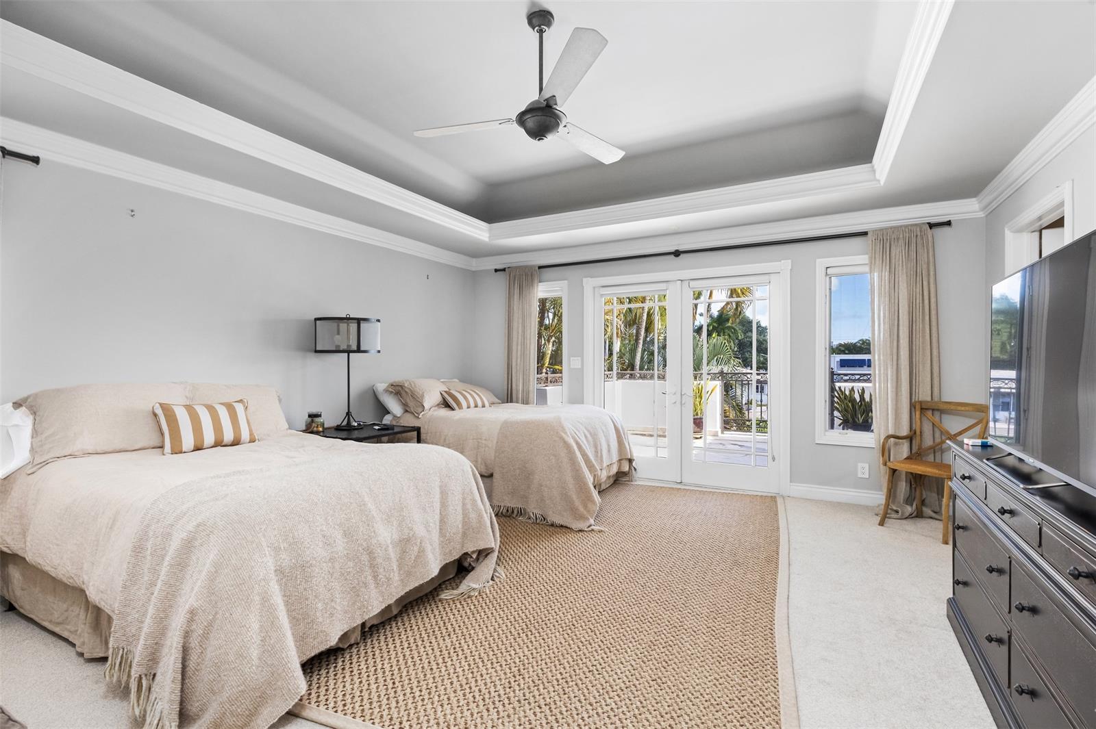 166 Royal Palm Dr