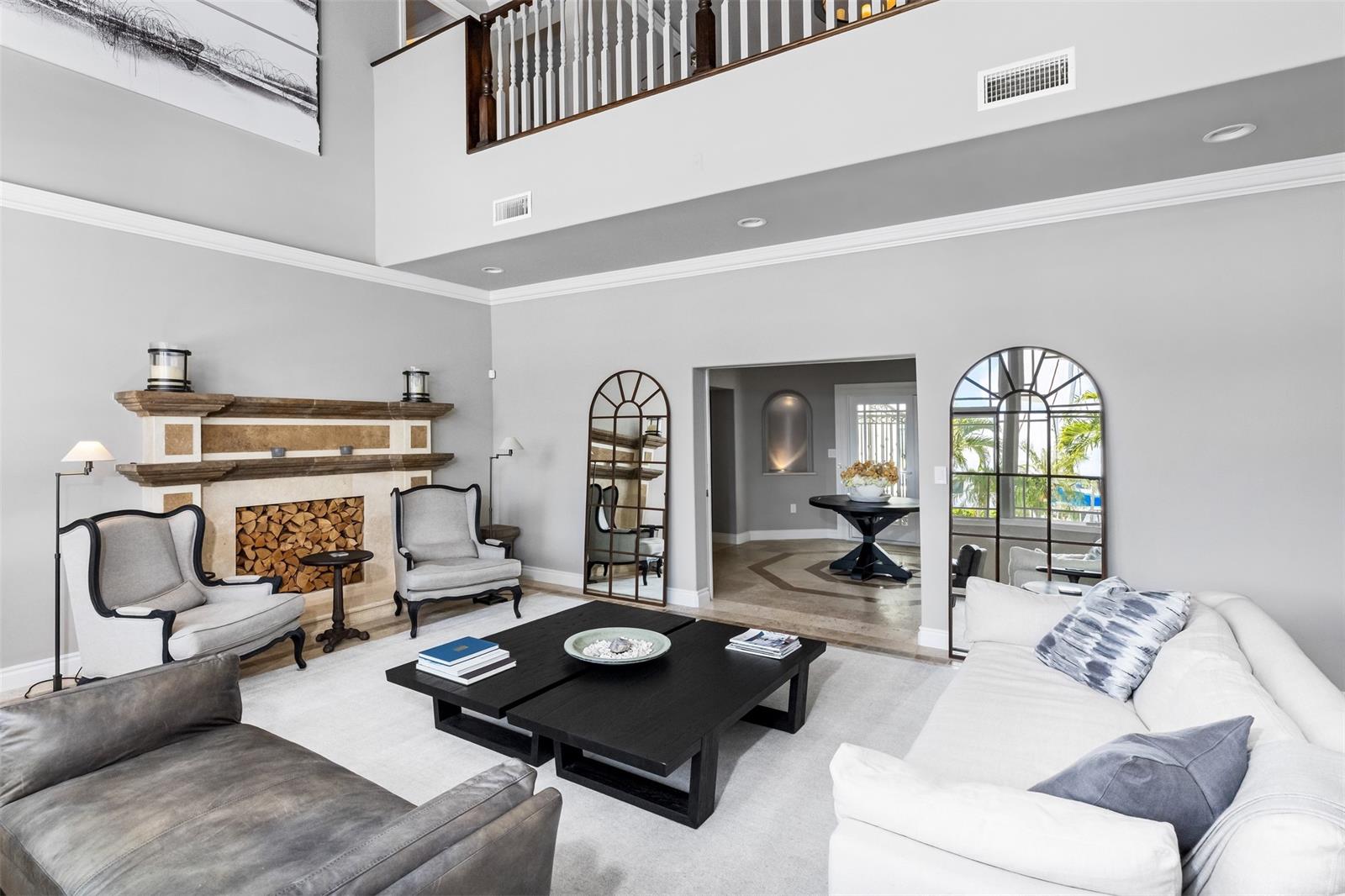 166 Royal Palm Dr