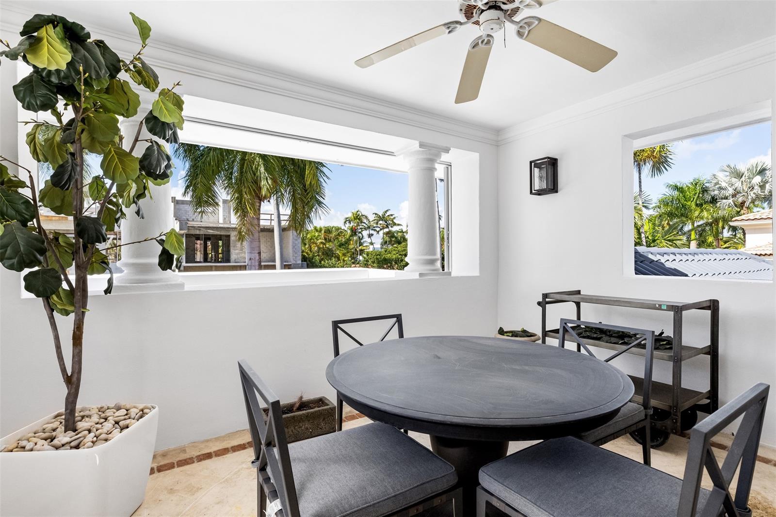 166 Royal Palm Dr