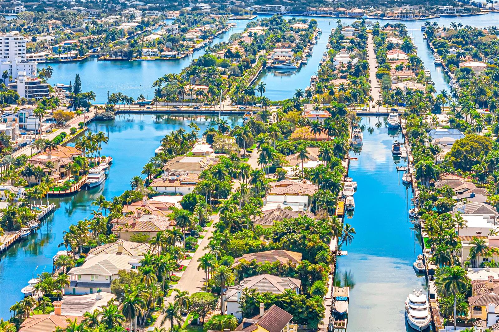 166 Royal Palm Dr