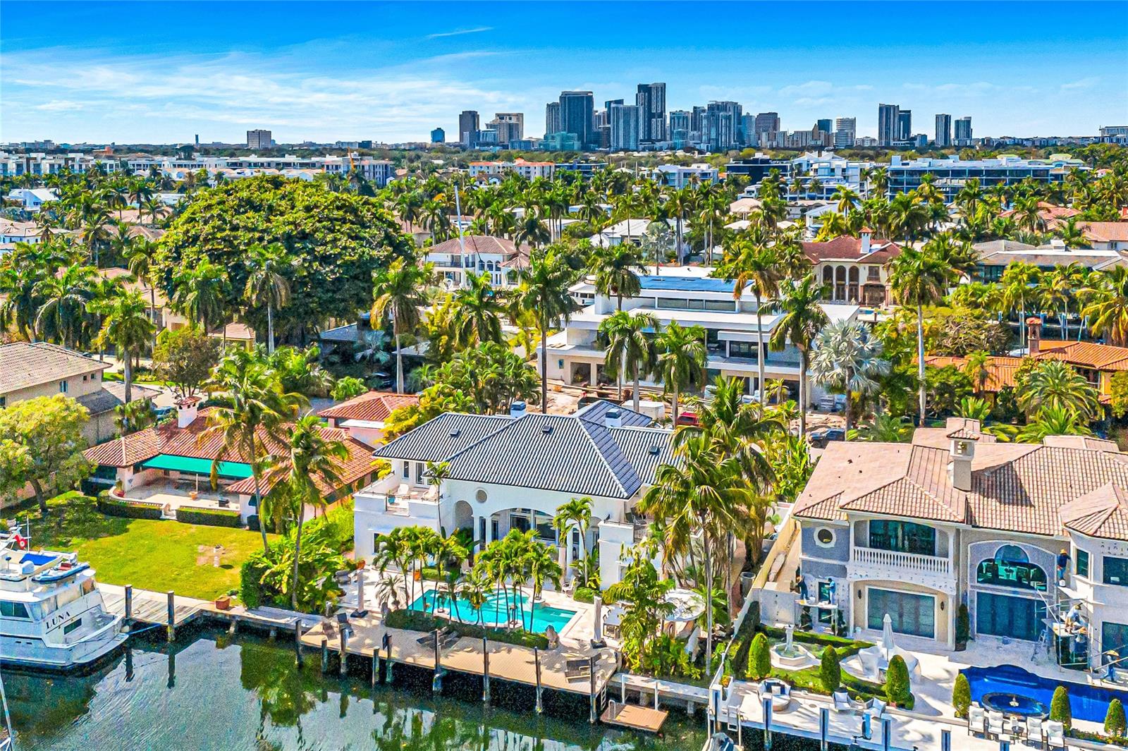 166 Royal Palm Dr