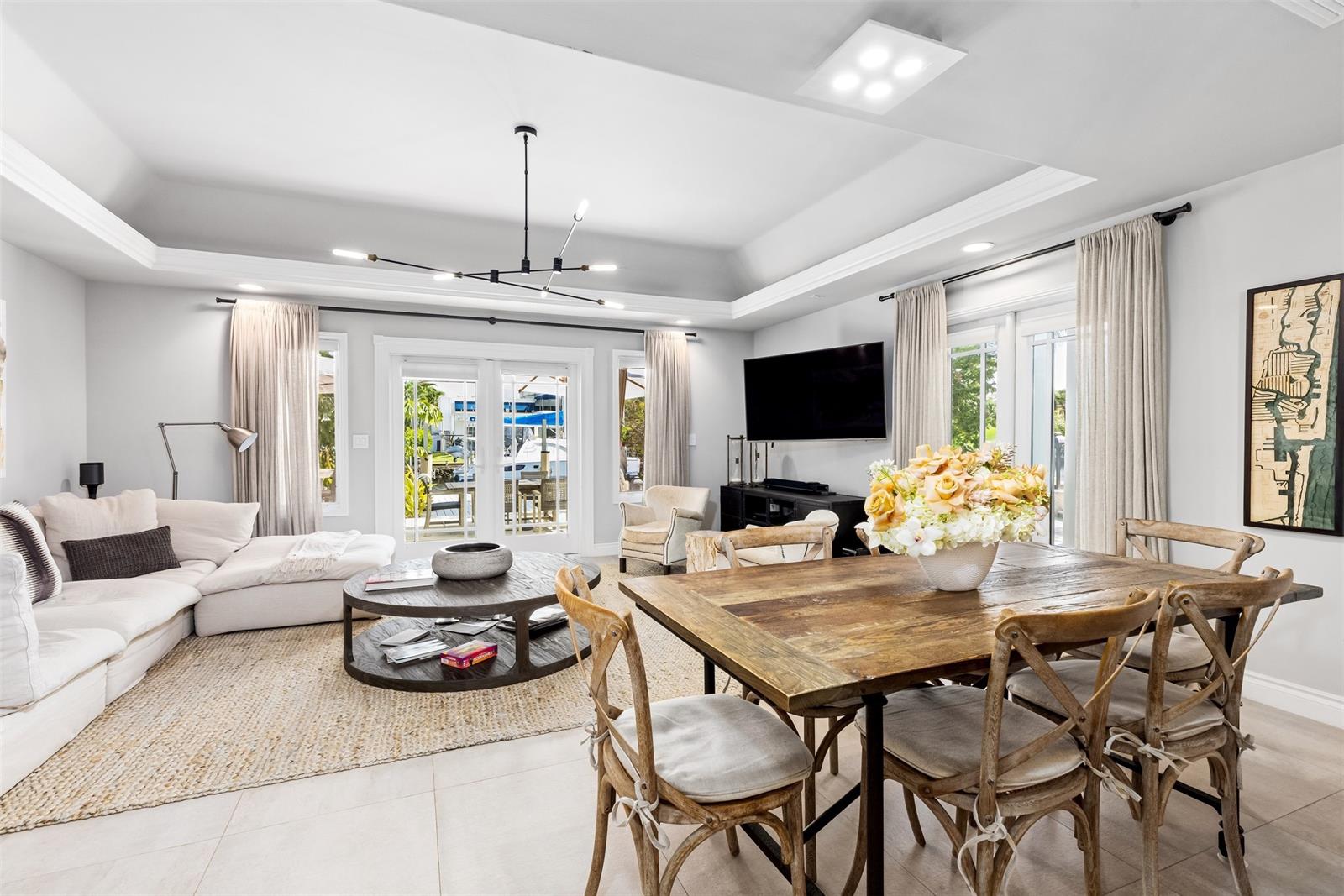 166 Royal Palm Dr