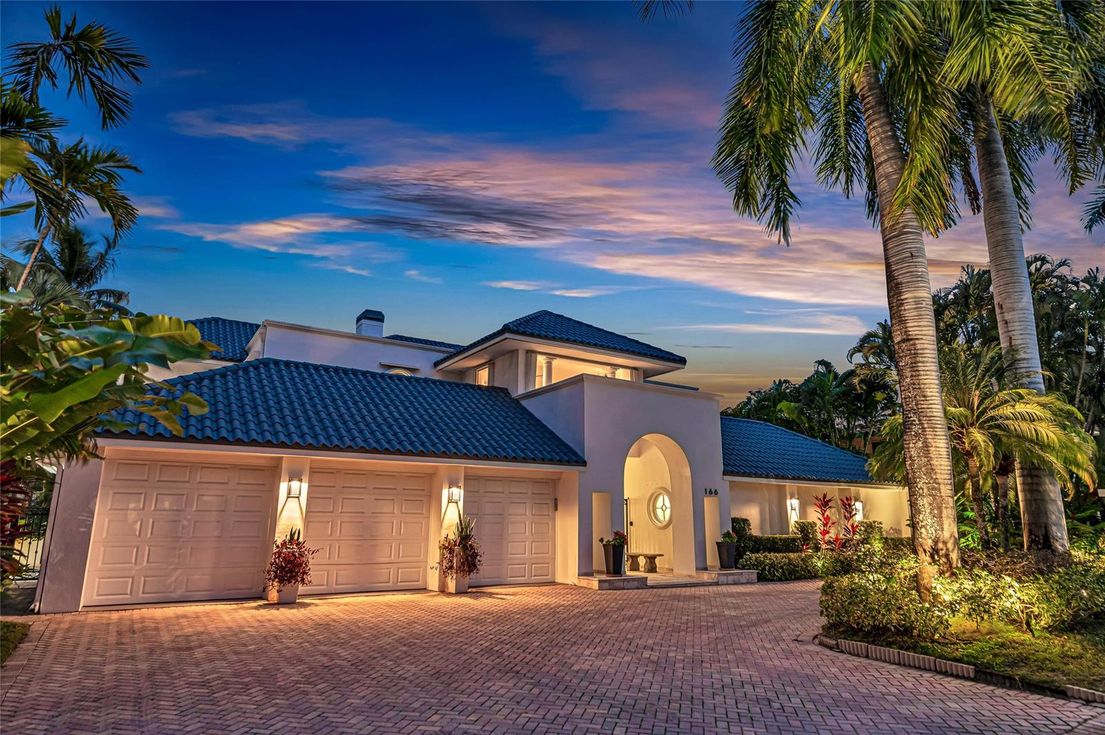 166 Royal Palm Dr