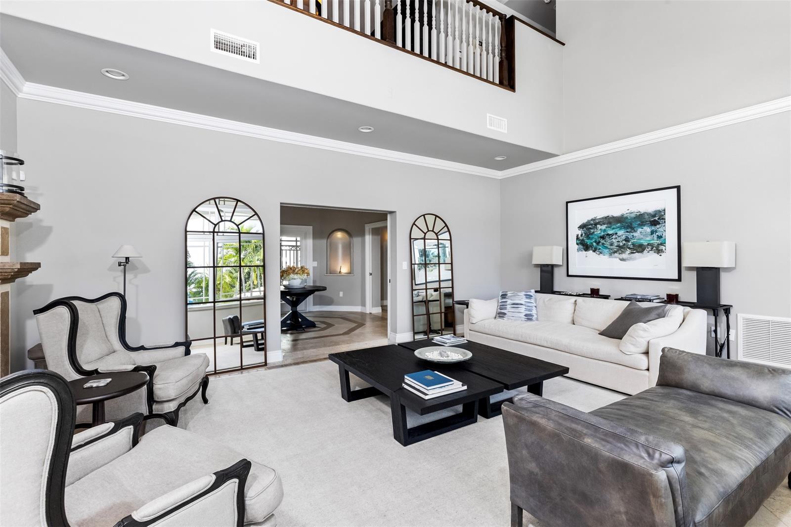 166 Royal Palm Dr