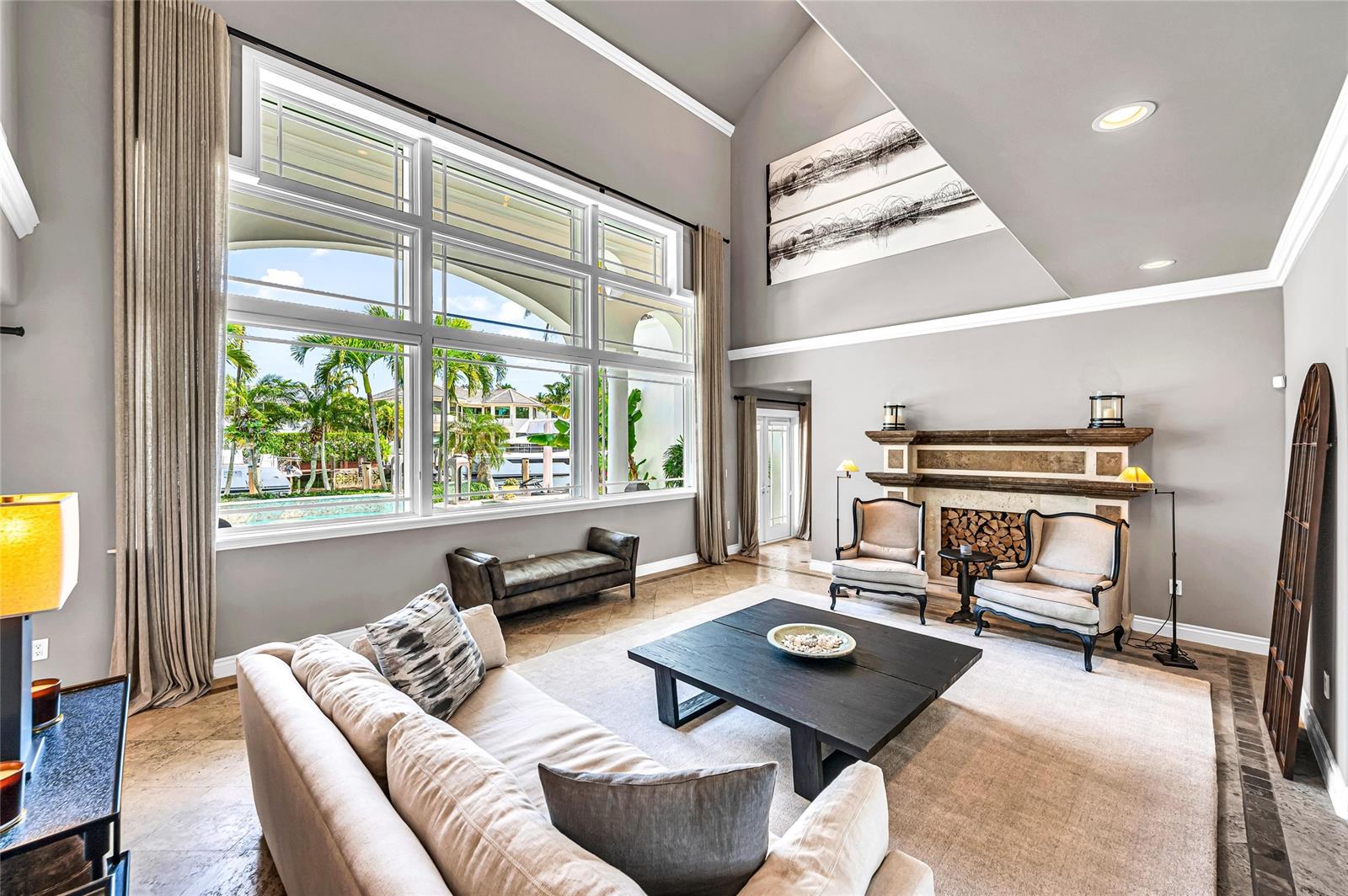166 Royal Palm Dr