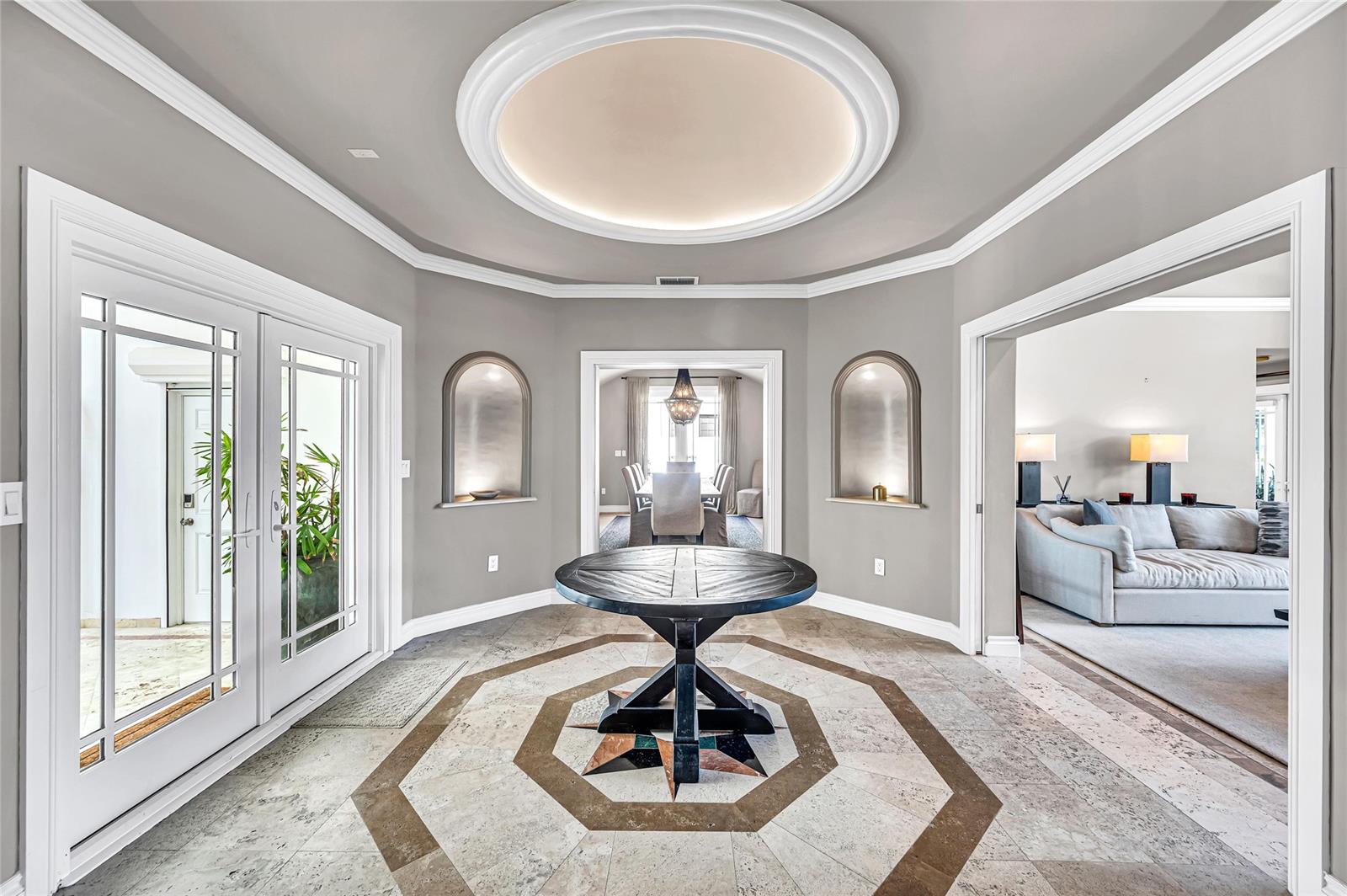 166 Royal Palm Dr