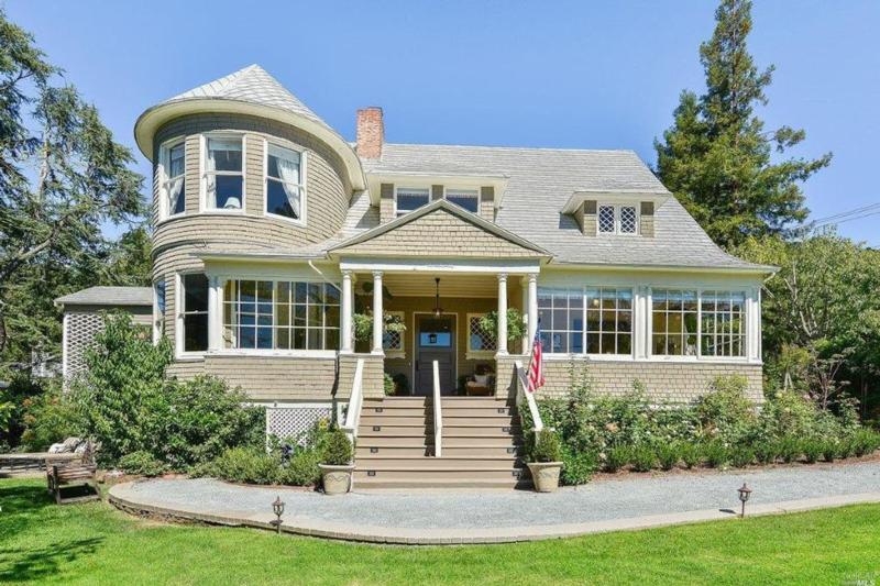 1 Culloden Park