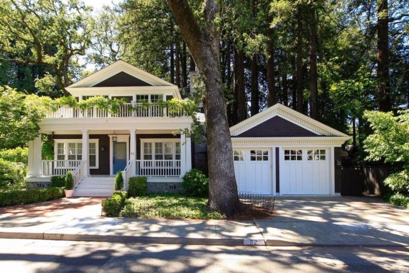 52 Murray Avenue