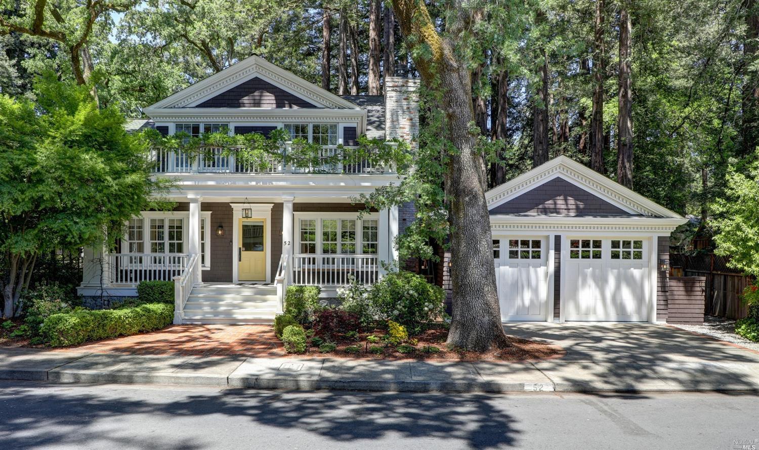 52 Murray Ave