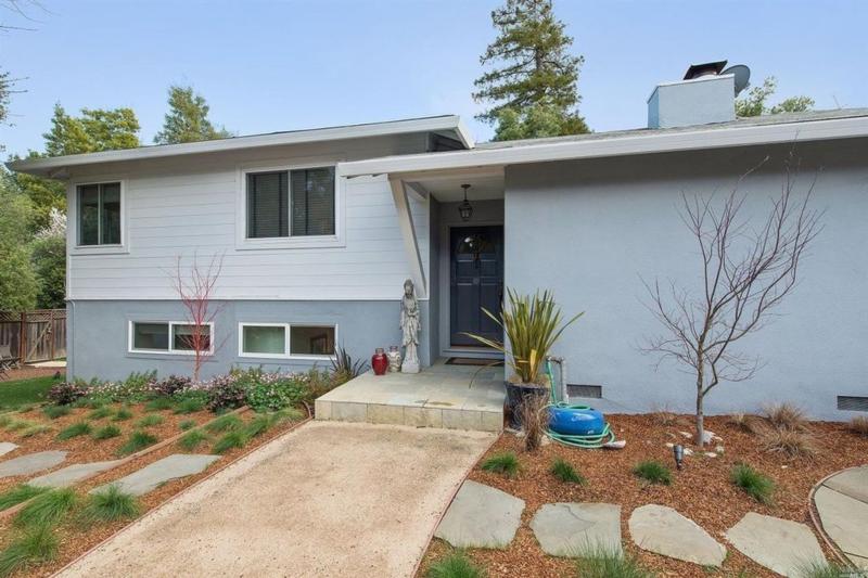 211 Melrose Avenue