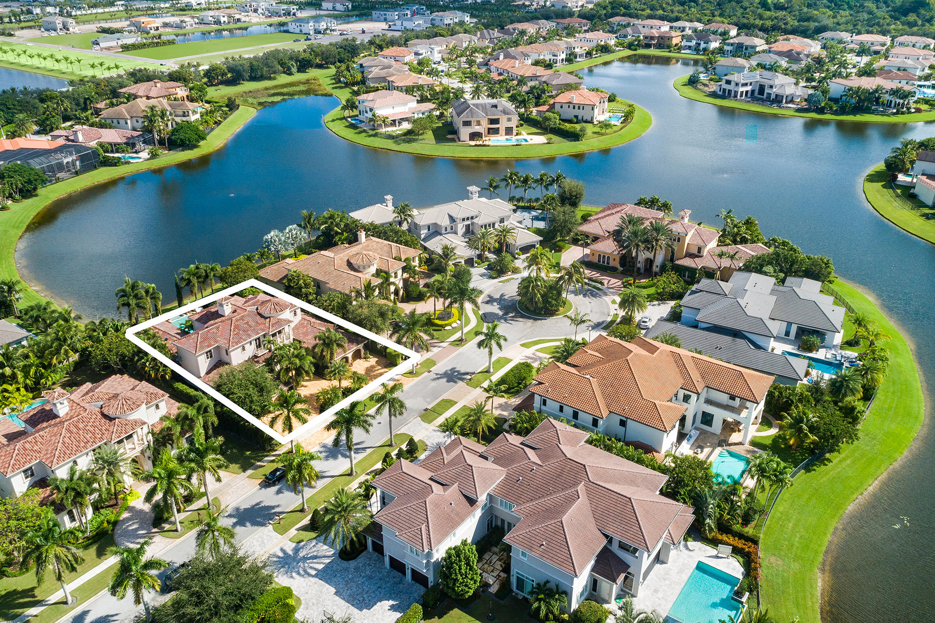 9253 Este Lago Drive
