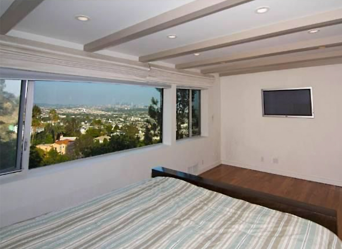 8526 Hollywood Boulevard