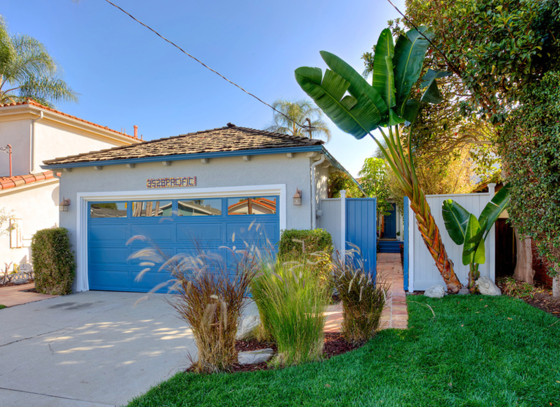 3528 Pacific Avenue