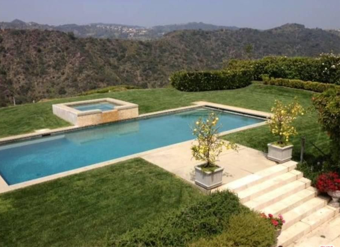 1301 Linda Flora Drive