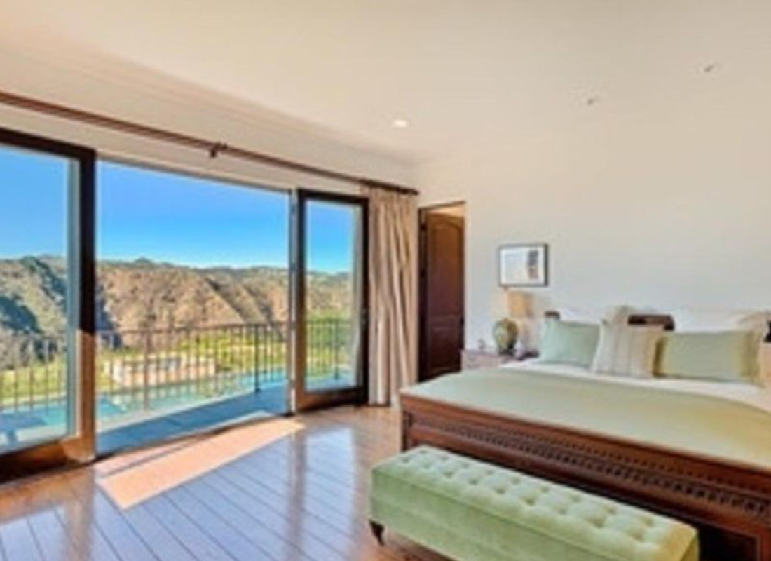 1301 Linda Flora Drive