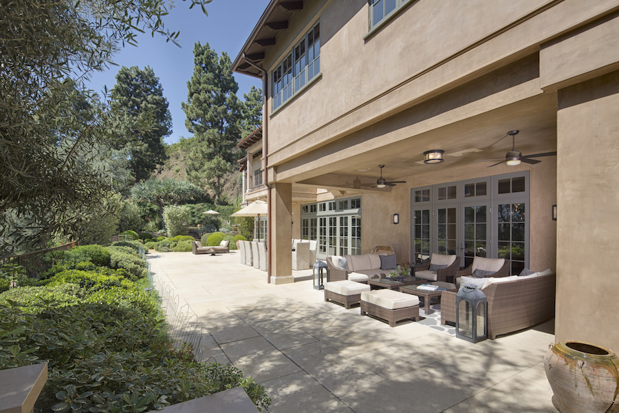 1251 Lago Vista Drive