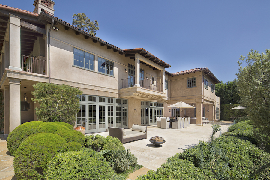 1251 Lago Vista Drive