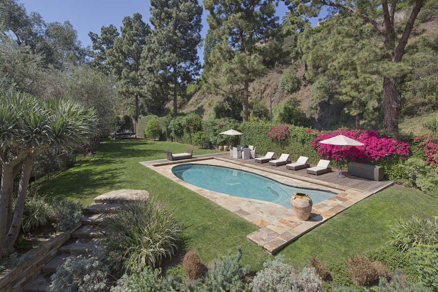 1251 Lago Vista Drive