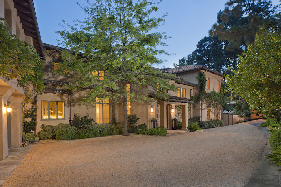 1251 Lago Vista Drive