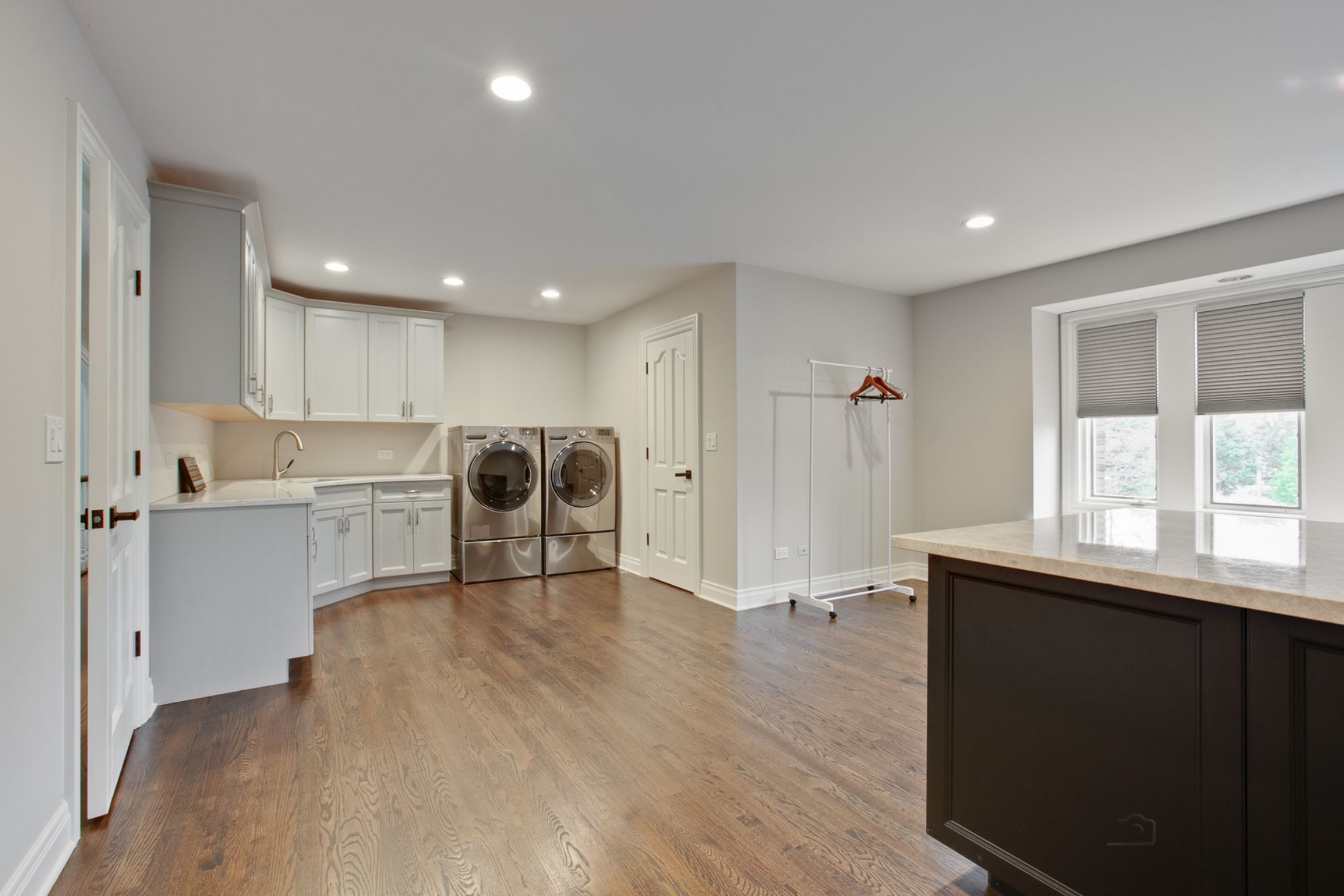 881  Jennifer Court