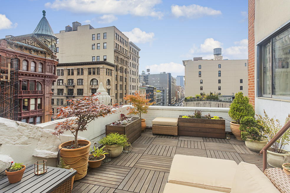 77 Bleeker Street 1025