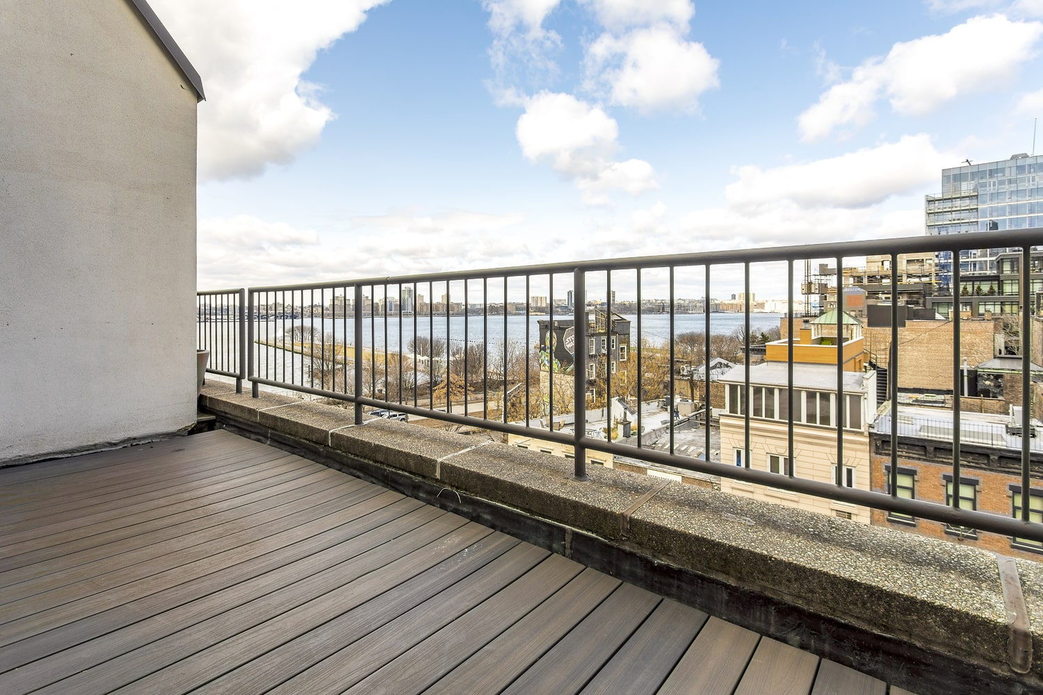 130 Barrow Street PH17