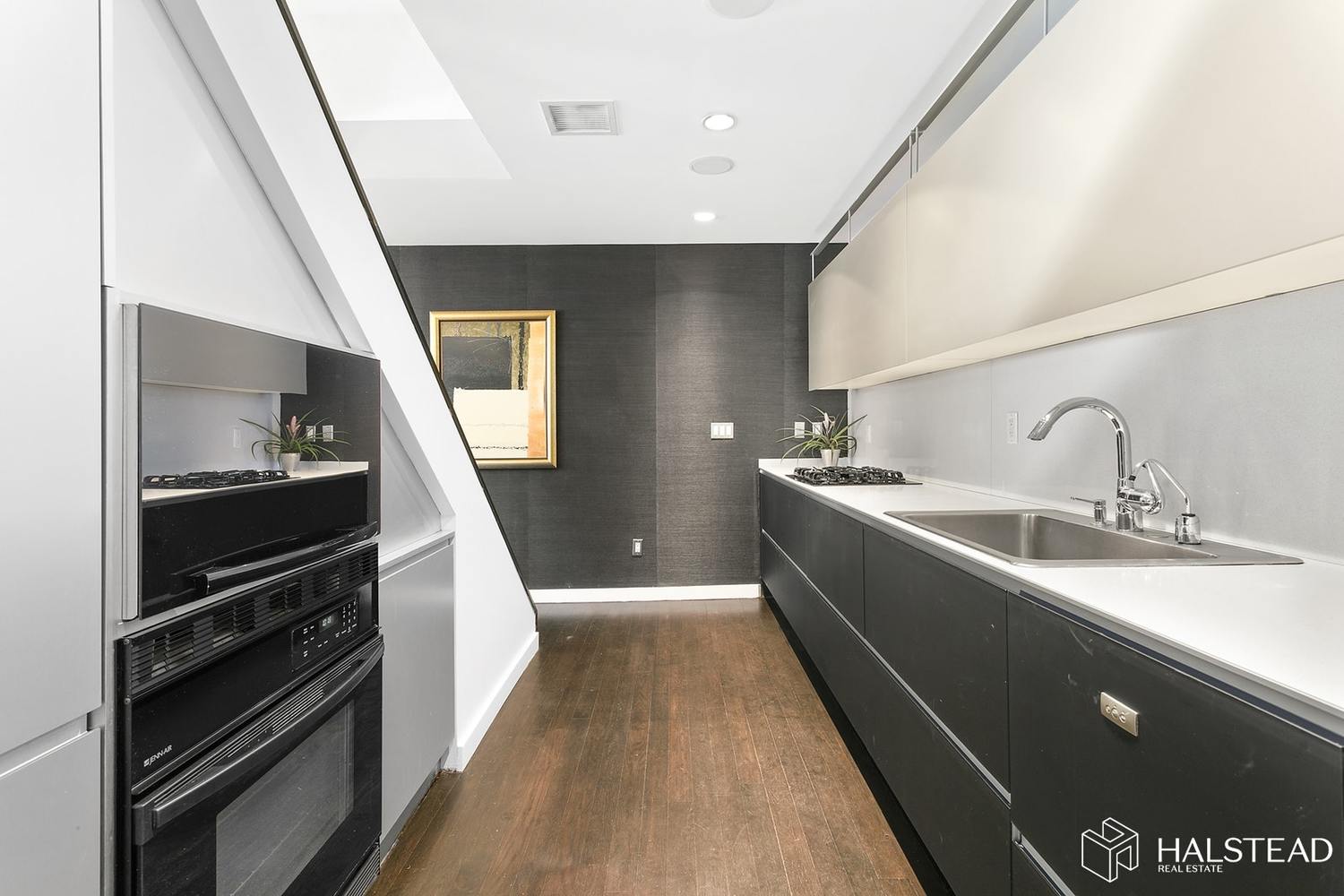 372 5th Avenue PHB