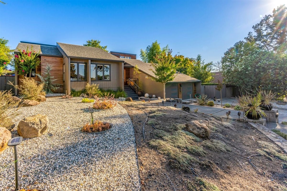 329 Saint Andrews Drive