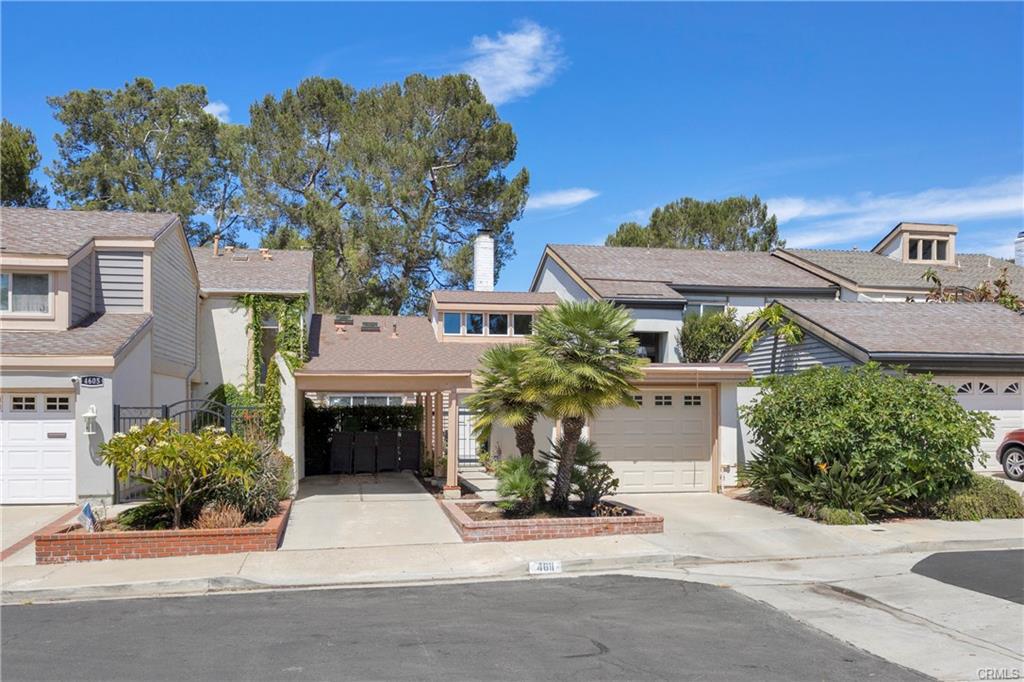 4611 Green Tree
