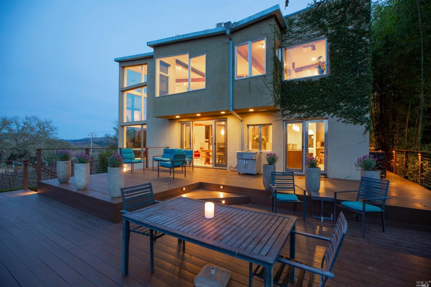 4982 West Soda Rock