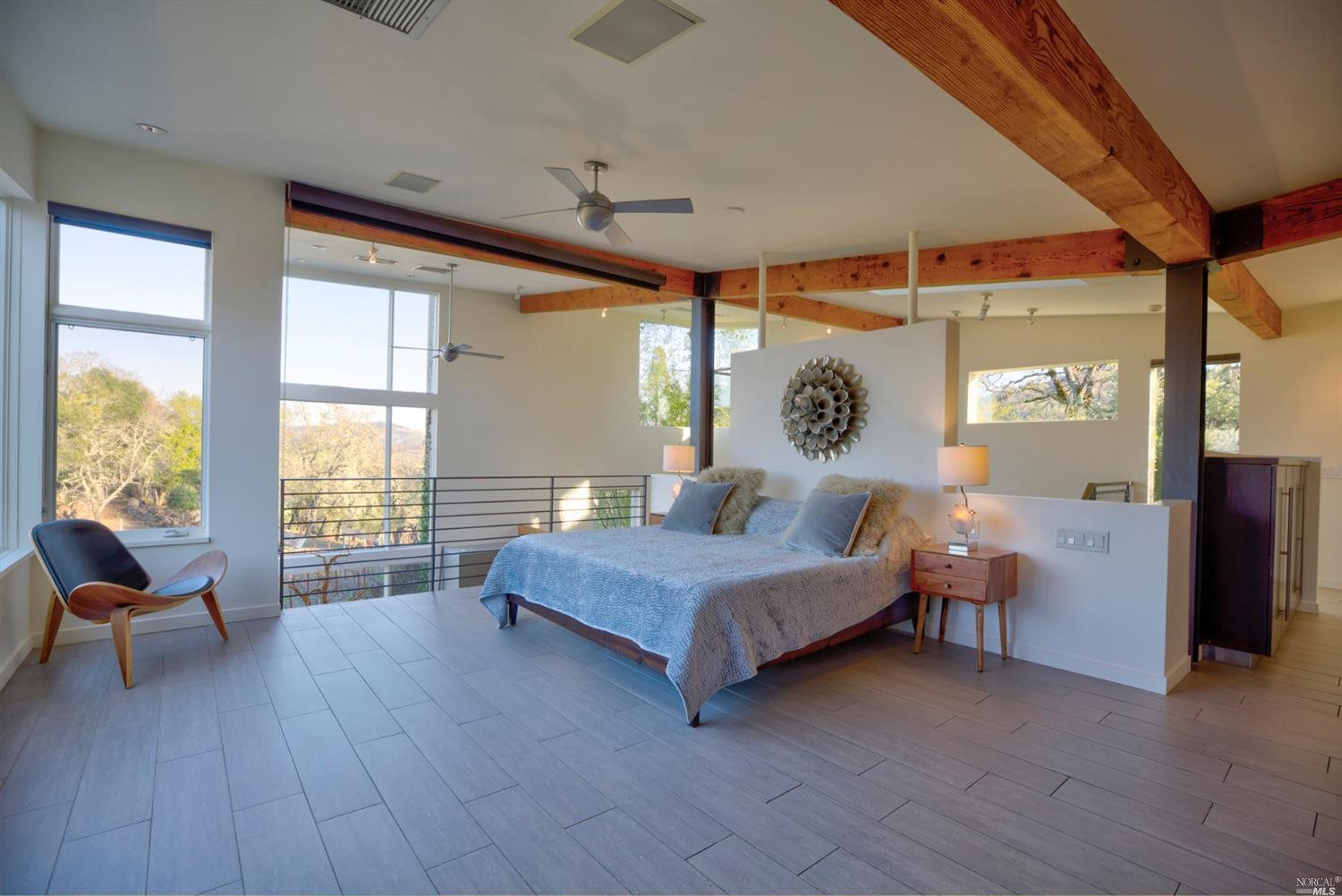 4982 West Soda Rock