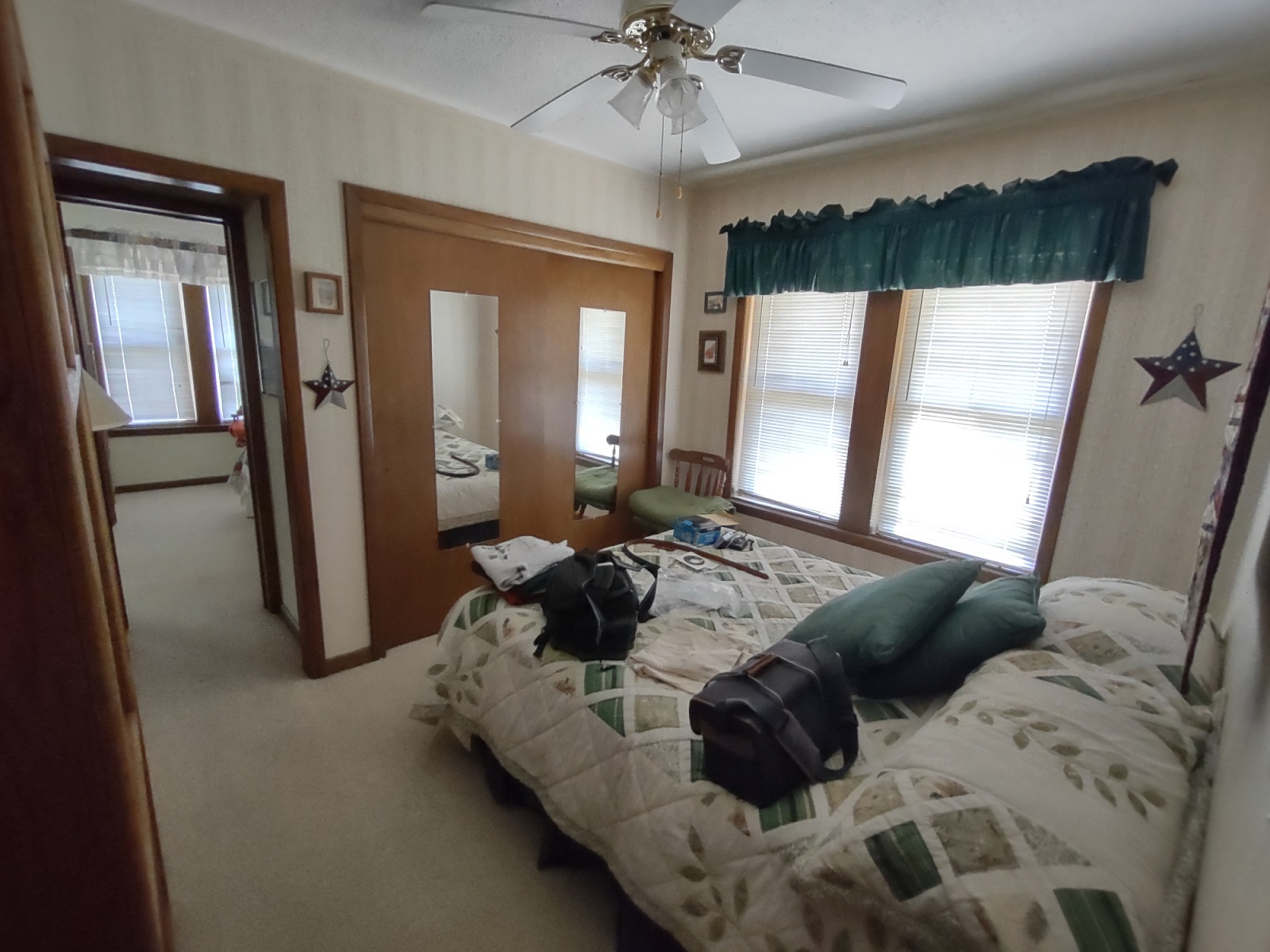 3868 NW Park - Hamm Auction & Real Estate