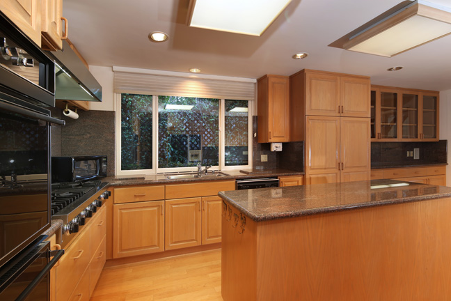 3875 Beverly Ridge Dr.